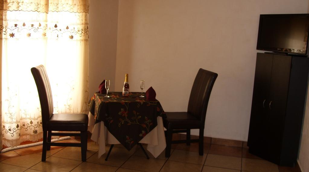 Casa Celia Hotel Restaurante Берналь Экстерьер фото