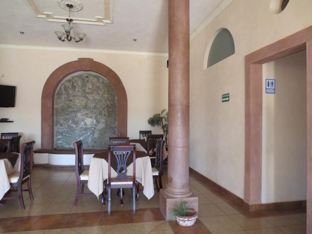 Casa Celia Hotel Restaurante Берналь Экстерьер фото